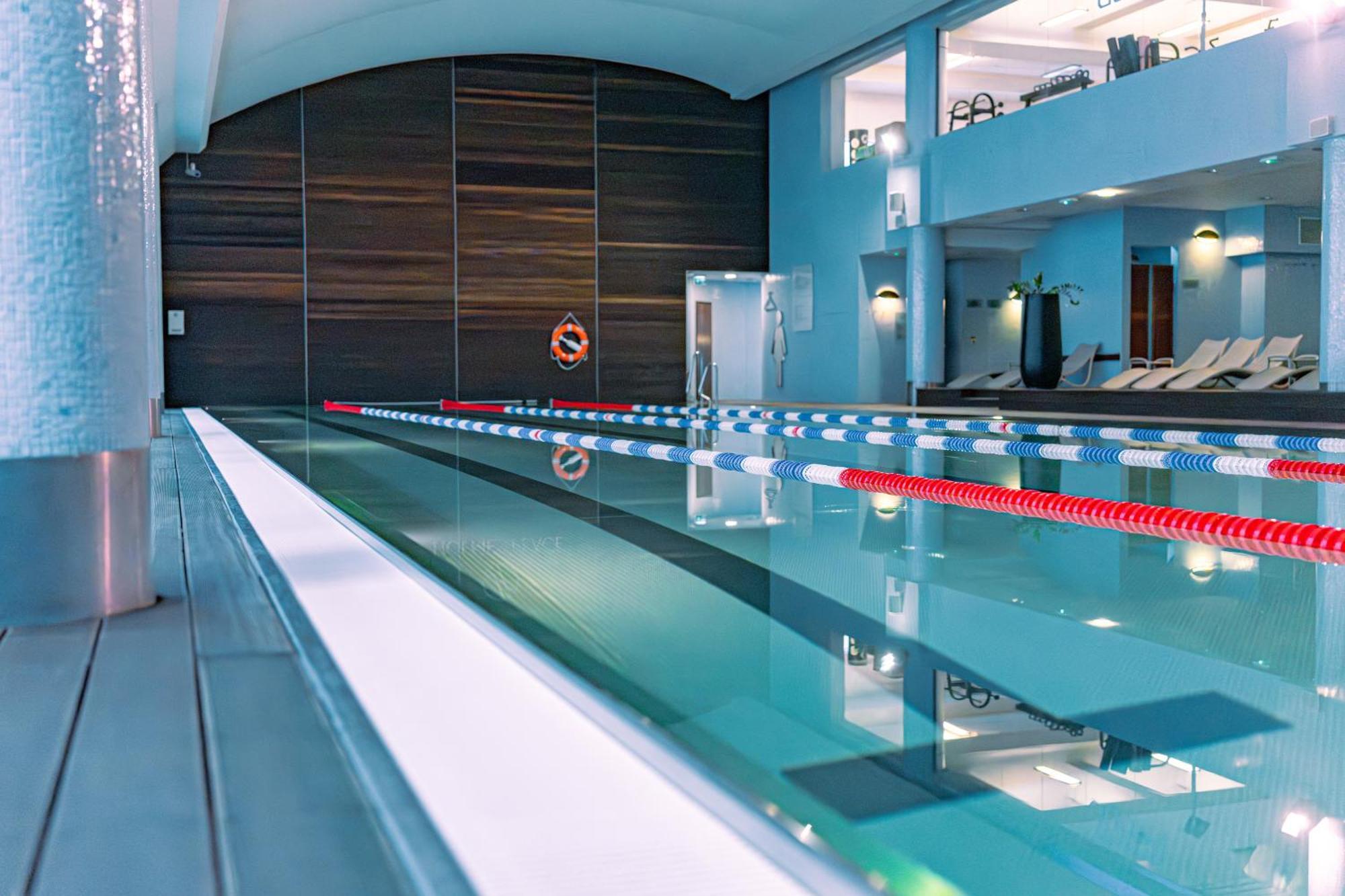 Hilton Warsaw City Hotel Bagian luar foto